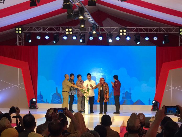 Foto: Pembukaan Lomba Kompetisi Siswa oleh Wakil Gubernur Jawa Tengah Taj Yasin Maimoen bersama jajaran terkait lainnya