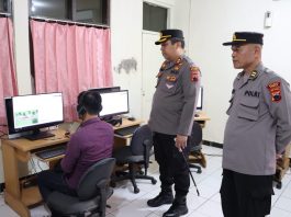 Foto: Peninjauan Kantor Satpas Polres Demak yang dilakukan Kapolres Demak bersama jajarannya