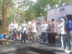 Foto: Puluhan orang saat mengikuti pembagian hadiah