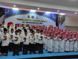 Foto: Puluhan anak saat mengikuti gelar wisuda Tahfidz di RS Sarkies Aisyah Kudus
