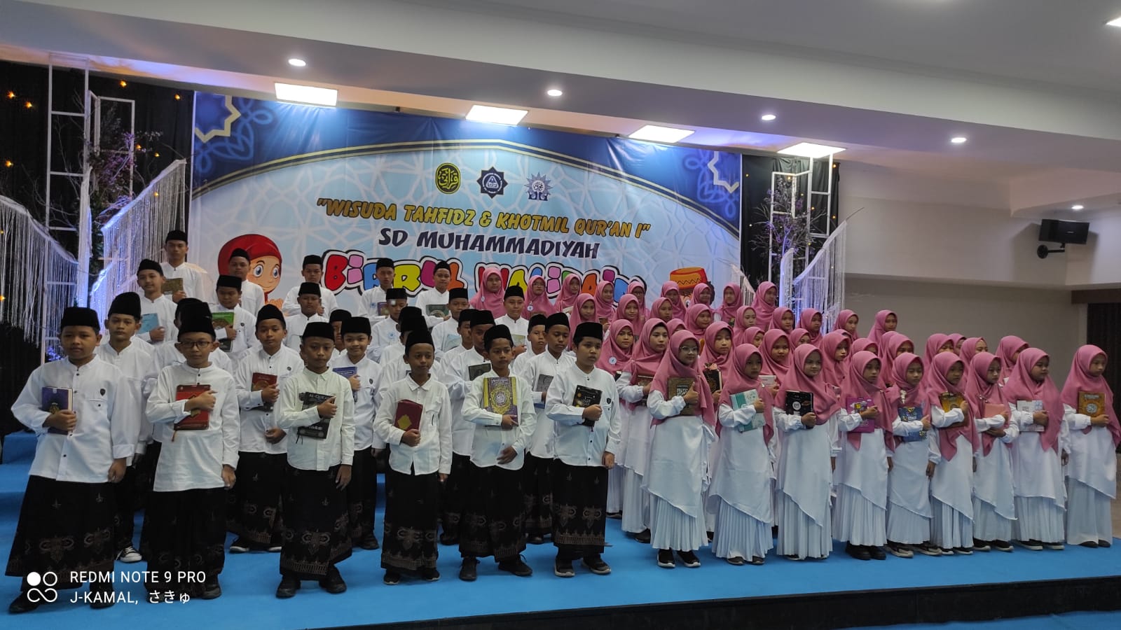 Foto: Puluhan anak saat mengikuti gelar wisuda Tahfidz di RS Sarkies Aisyah Kudus