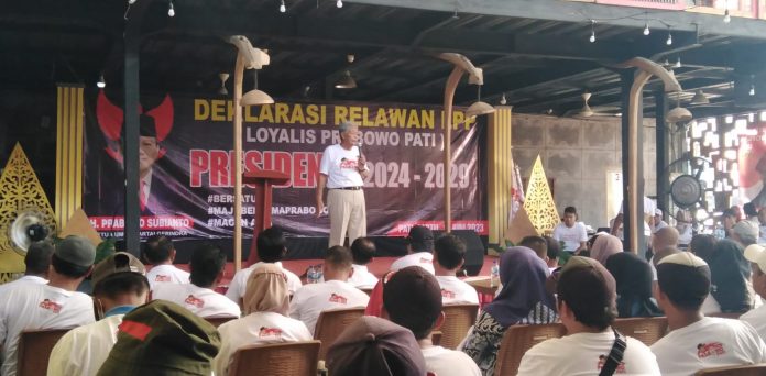 Mantan Gubernur Jateng Bibit Waluyo saat memberikan sambutan ketika deklarasi Loyalis Prabowo Pati (LPP), Sabtu (10/6/2023)