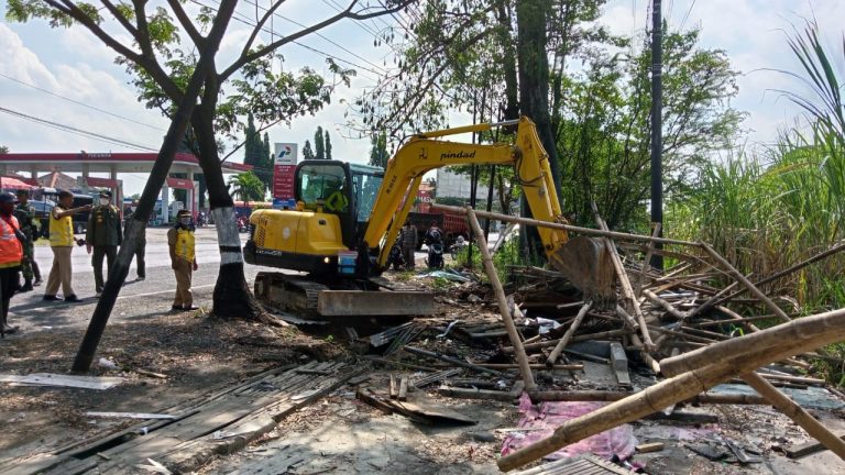 Pascapembongkaran Warung Prostitusi Margorejo: Dikembalikan Lagi untuk Kepentingan Publik