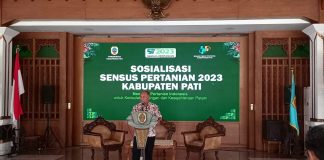 Penjabat Bupati Pati Henggar Budi Anggoro saat membuka sosialisasi sensus pertanian 2023 di Pendopo, Selasa (13/6/2023)