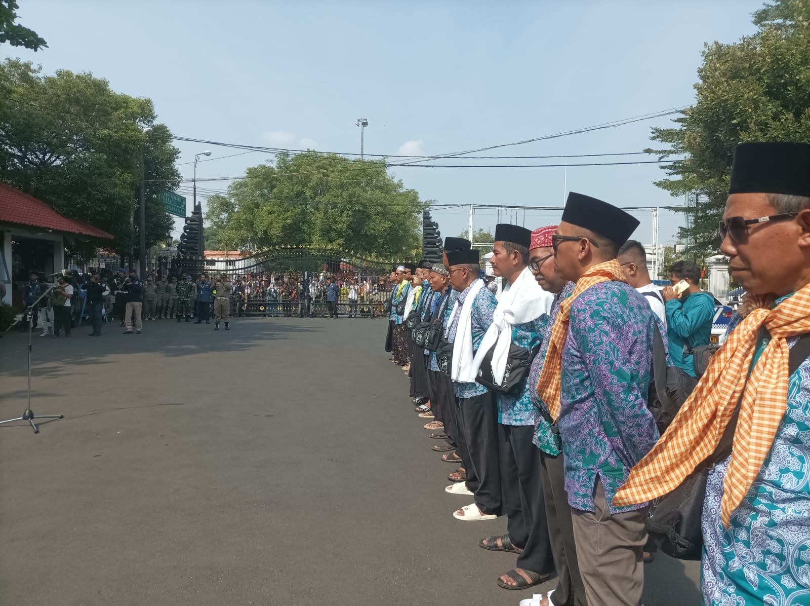 Upacara pemberangkatan jemaah haji di Pendopo Kabupaten Pati, Jumat (16/6/2023)