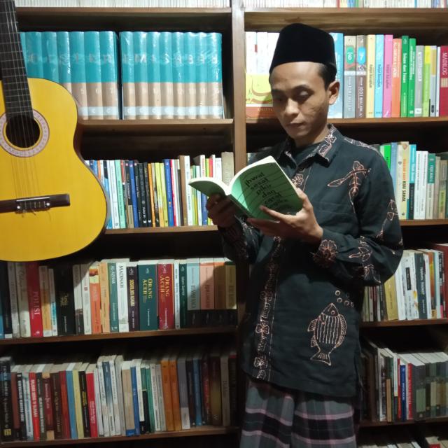 Pendidikan Lingkungan Sebagai Media Edukasi Masyarakat, Oleh; Siswanto