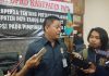 Ketua DPRD Pati, Ali Badrudin memberikan keterangan kepada wartawan usai paripurna, Jumat (14/7/2023)