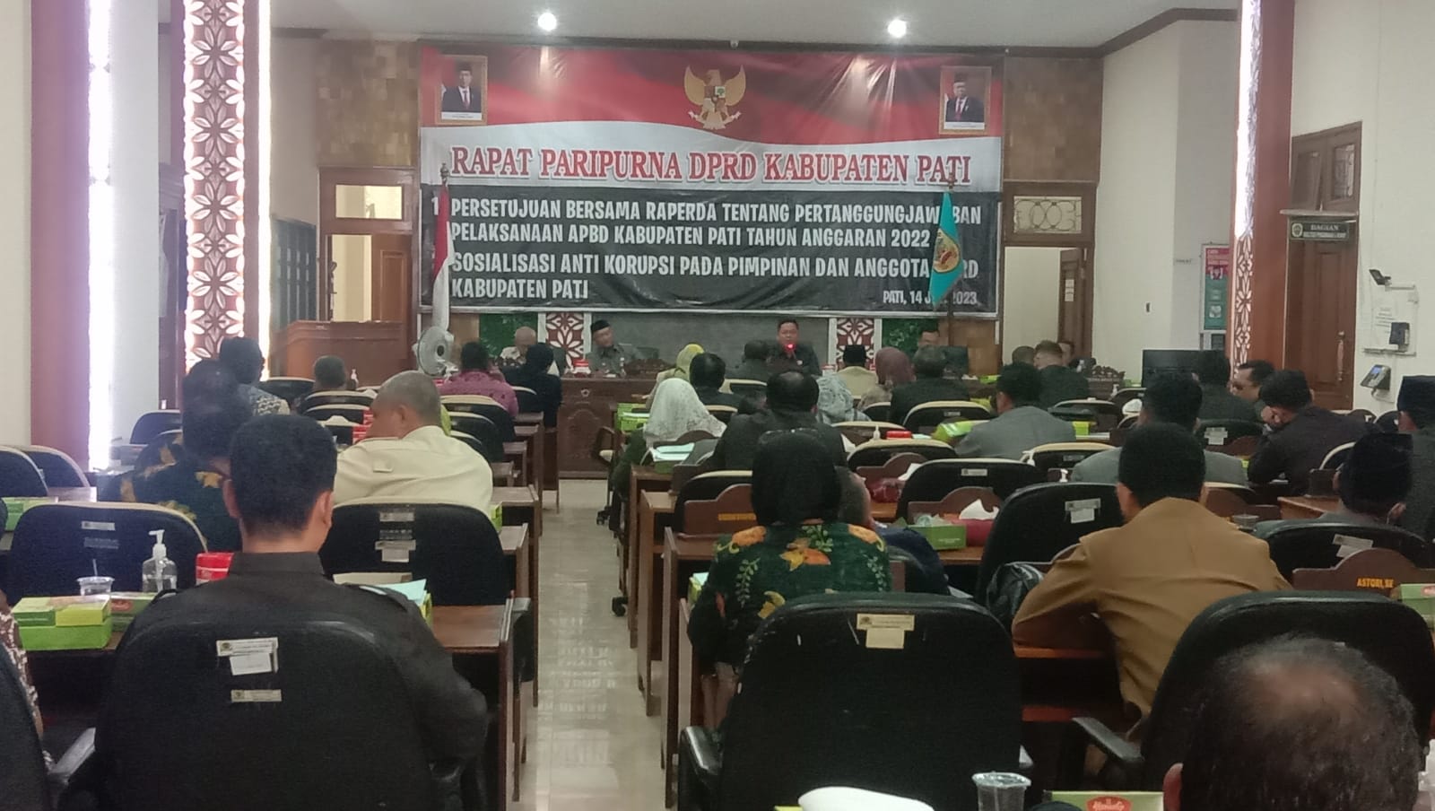 Rapat paripurna persetujuan pertanggungjawaban pelaksanaan APBD Kabupaten Pati dan penyampaian rekomendasi dari fraksi-fraksi dewan