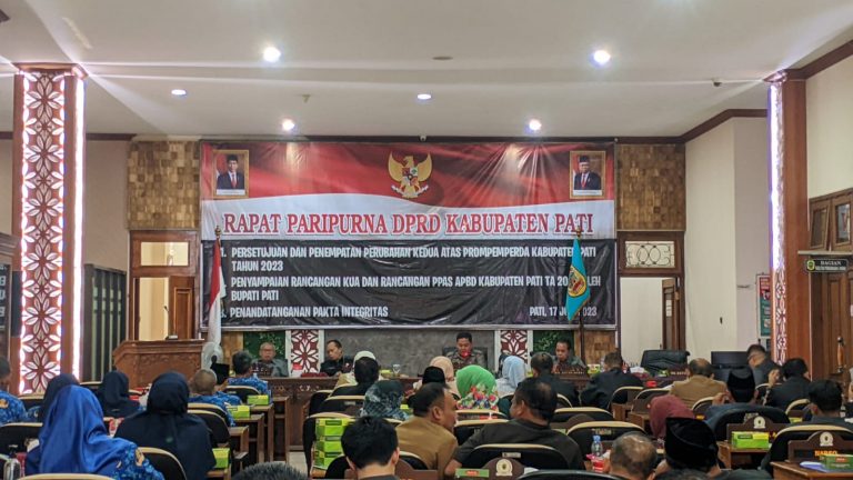 Pendapatan Daerah Tahun Depan Ditarget Rp 2,4 Triliun