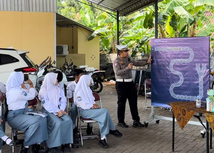 Satlantas Polres Jepara Sosialisasi Pemberlakuan Materi Ujian Praktik SIM C Terbaru