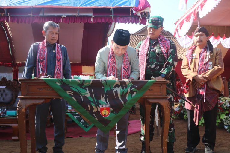 TMMD Sengkuyung Damarwulan Kecamatan Keling Resmi Ditutup