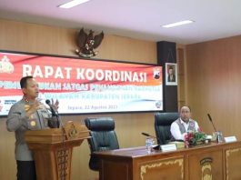 Kapolres jepara memberikan sambutan dalam rakor