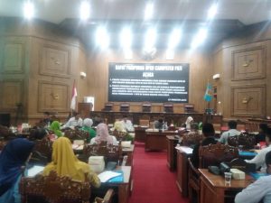 Berlangsung rapat publik hearing di Ruang Paripurna DPRD Pati, Kamis (24/8/2023)