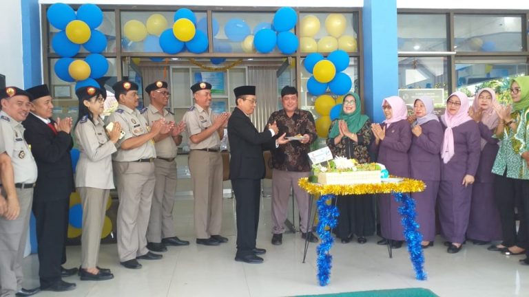 BPN Pati Potong Tumpeng Peringati Hari Agraria ke-63