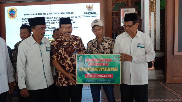 Selain Siswa dan Penjaga Sekolah, Baznas juga Serahkan Bantuan ke Pengusaha Bengkel