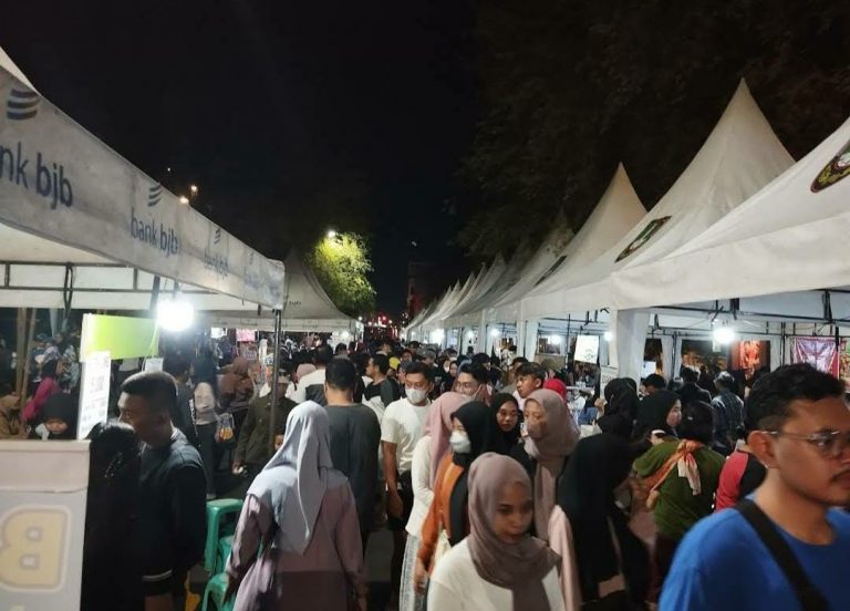 Night Market Ngarsopuro, Tempat Wisata Malam Mingguan di Kota Solo