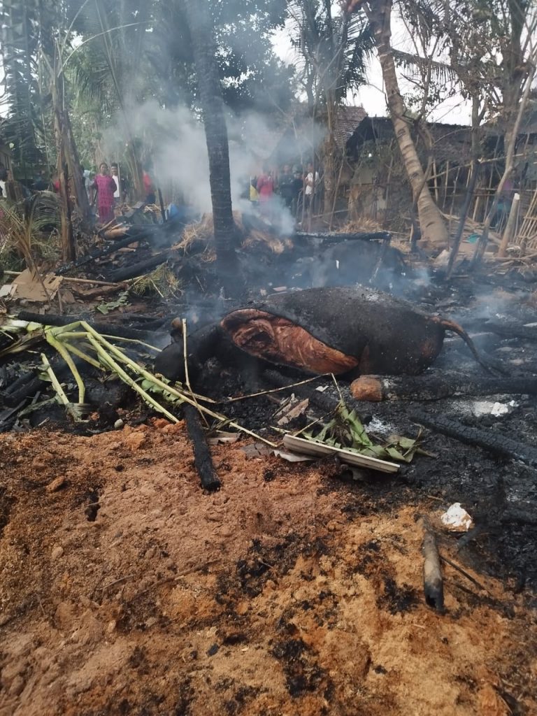 Gegara Pediang, 2 Sapi dan 4 Kambing di Cluwak Terbakar