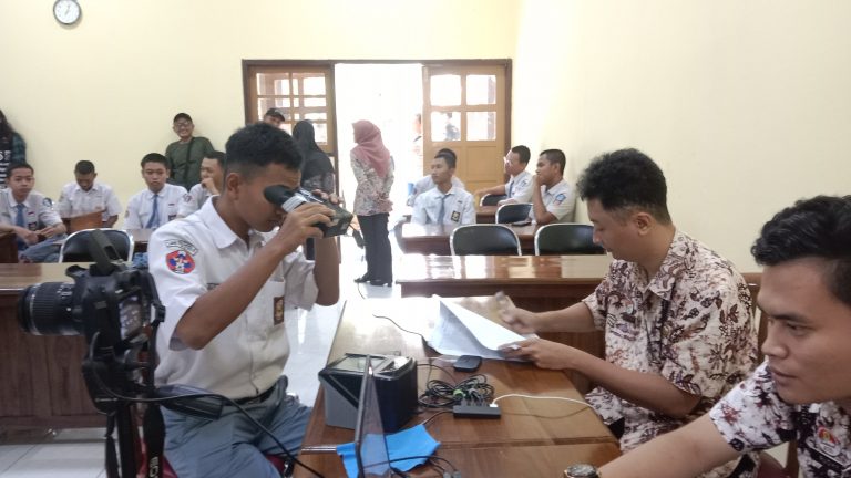 Disdukcapil Sebut 11 Ribu Pemilih Pemula Belum Perekaman e-KTP