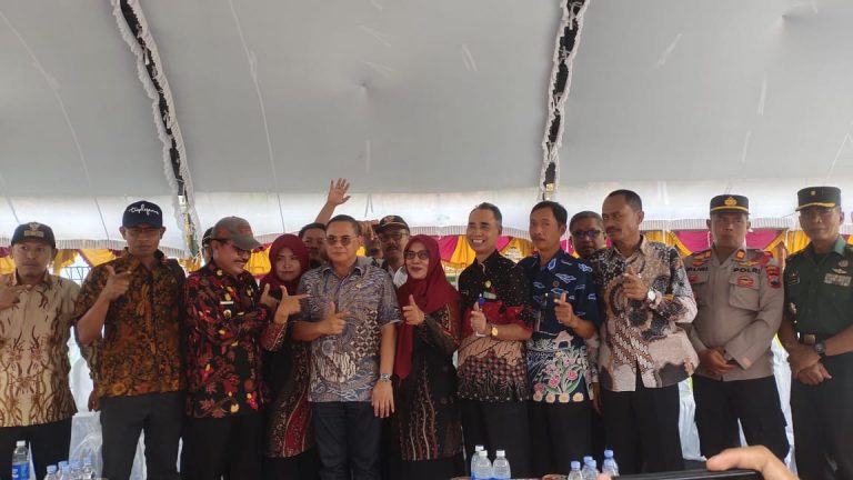 Anggota DPR RI Sudewo Tinjau Perbaikan Jalan Rp 400 M di Grobogan