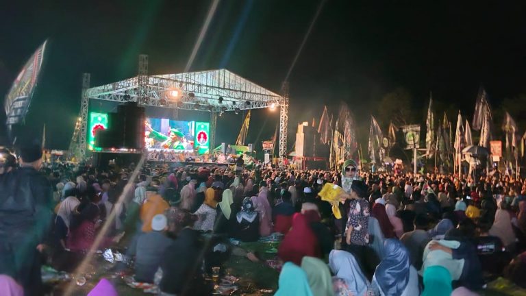 Mafia Sholawat Ramaikan Haul Mbah Kaerun di Kronggen Grobogan