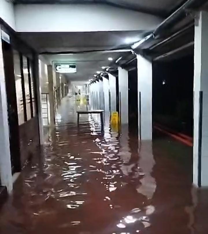 Banjir Genangi Grobogan, Pasien Rumah Sakit Diungsikan