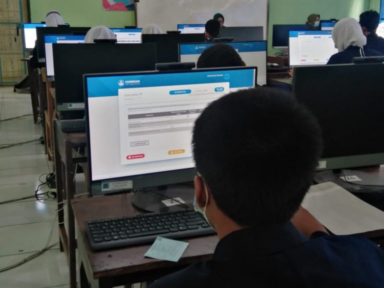 Dewan Sebut Ada Sekolah yang Belum Siap Terapkan Kurikulum Merdeka