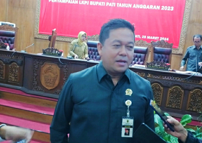 Ketua DPRD Ali Badrudin Pimpin Langsung Rapat Paripurna Bahas LKPJ Tahun Anggaran 2023