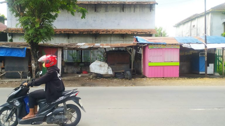 Pengamen Asal Kendal Curi Ponsel Milik Tukang Tambal Ban di Grobogan