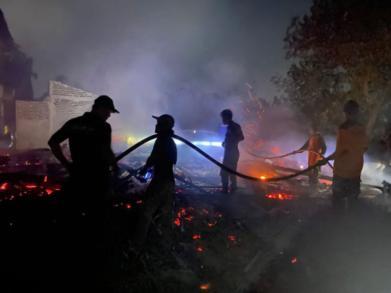 4 Rumah di Winong Terbakar Hebat, Kandang dan Kambing Ikut Terpanggang