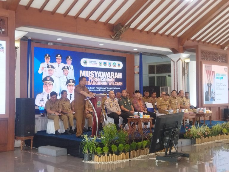 Kolaborasi dengan Pemkab, Pemprov Jateng Target Produksi Padi 11 Juta Ton
