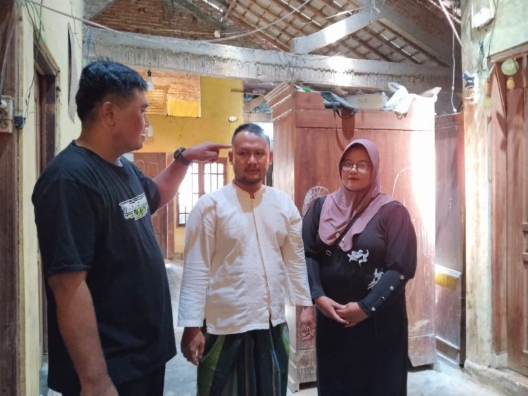 Dipicu Klakson, Ayah-Anak di Sukolilo Tega Keroyok Tetangganya