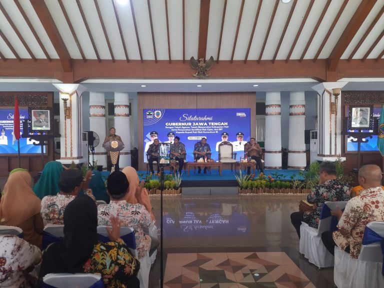 Bupati Sudewo Terima Sertifikat Penghargaan HAKI dari Kementerian Hukum RI 
