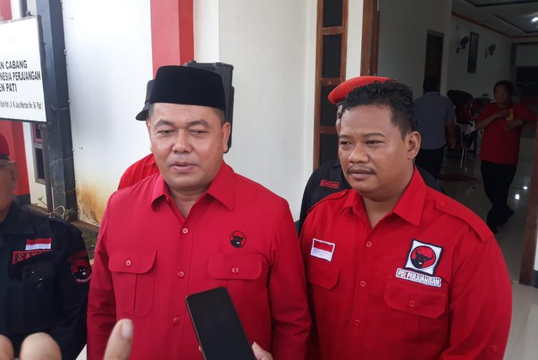 Ali Badrudin Sebagai Inspektur Dalam Upacara Hari Lahir Pancasila