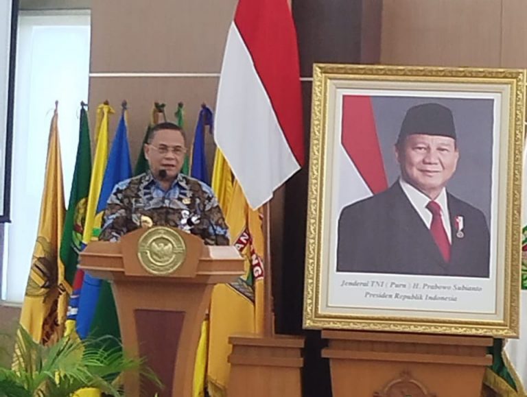 Bupati Sudewo dapat Kehormatan Wakili Kepala Daerah se-Jateng saat Acara Penyerahan LHP BPK