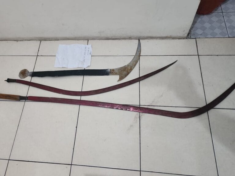 Aksinya Viral, Polisi Amankan Enam Remaja di Sukolilo Pembawa Senjata Tajam