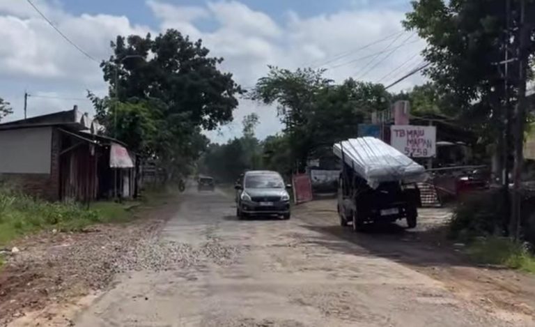 Prioritas Jalan Vital, Perbaikan Jalan Pati-Tlogowungu Dimulai