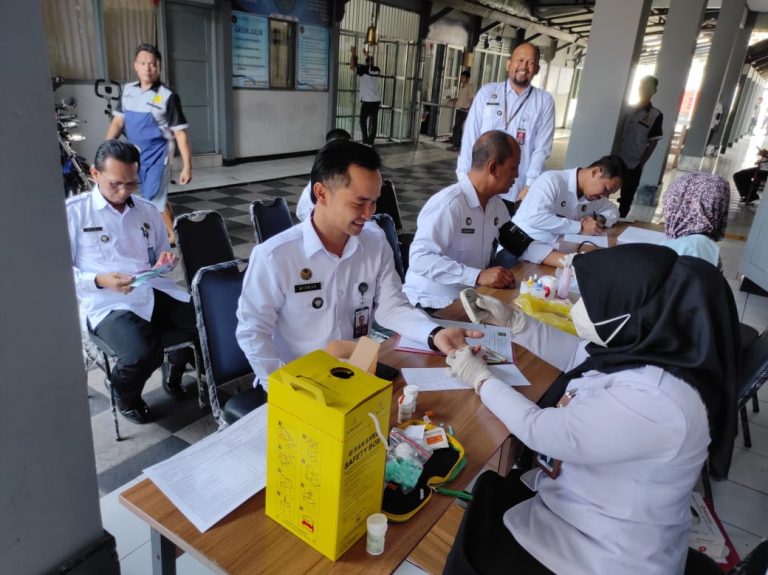 Peringati HUT RI, Lapas Pati Adakan Cek Kesehatan Gratis dan Donor Darah