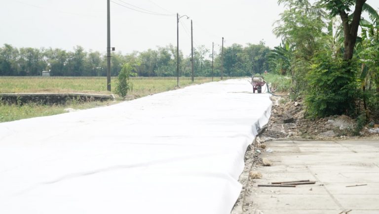 Perbaikan Jalan Desa Kayen-Srikaton Digenjot, Dorong Ekonomi Lokal