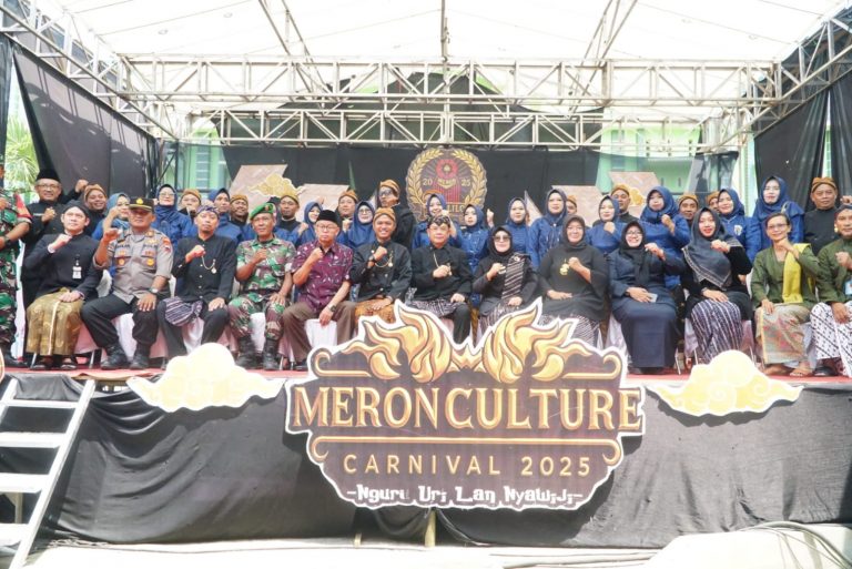Pemerintah Ajak Warga Pati Lestarikan Tradisi Meron Sukolilo