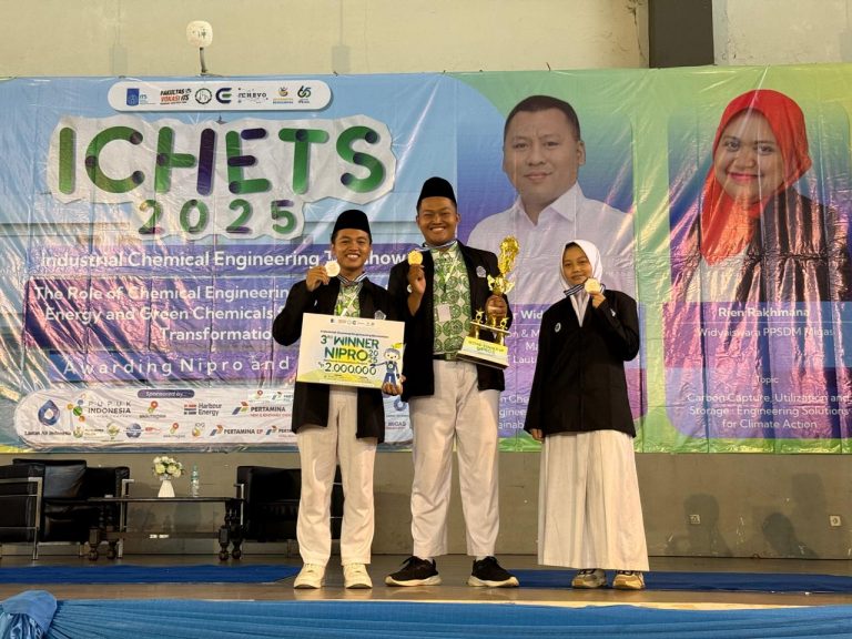Tim MA Salafiyah Kajen Pati Raih Juara 3 Nasional dengan Inovasi Greencoat