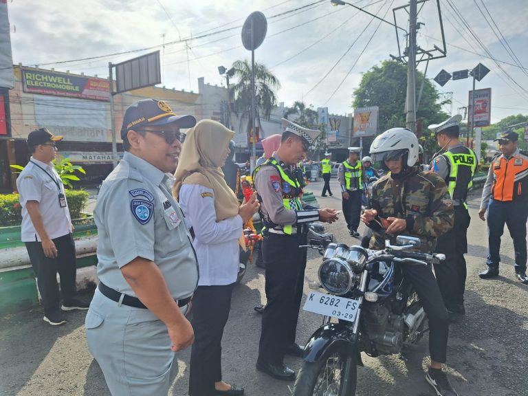 Satlantas Pati Beri Edukasi Keselamatan Berkendara