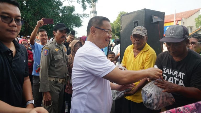 Peringati Hari Ikan Nasional, Pati Salurkan 3 Ton Ikan ke Masyarakat