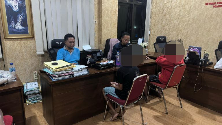 Dua Remaja Diduga Gangster Diamankan Warga