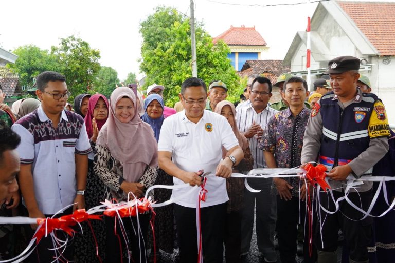 Diresmikan, Jembatan Sambirejo Kini Tak Lagi Hambat Banjir