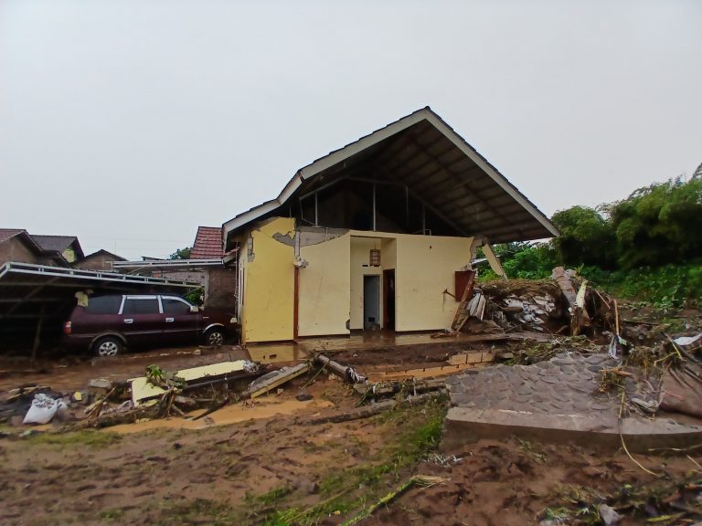 Hujan Lebat Picu Banjir dan Longsor di Pati, BPBD Masih Lakukan Asesmen