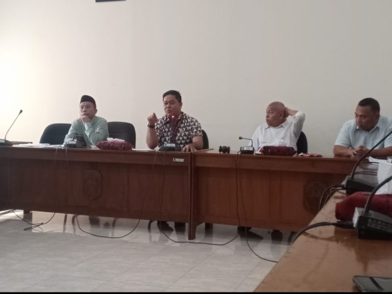 FWP Audiensi Dengan Pimpinan DPRD Pati, Minta Restu Pelantikan di Ruang Paripurna