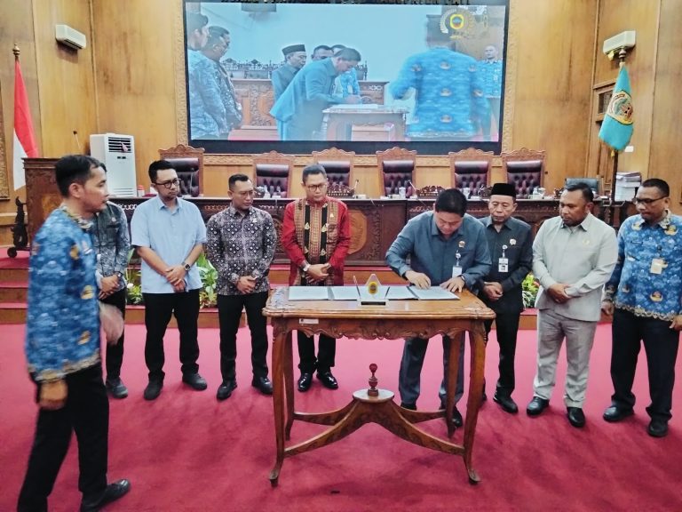 DPRD-Kejari Pati Tandatangani MoU terkait Kerja Legislatif