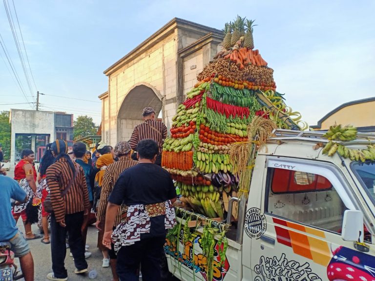 Meneladani Mbah Tonok: Tradisi Sedekah Bumi dan Kelestarian Air di Banyuurip