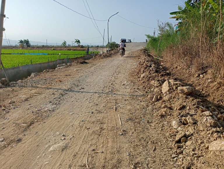 Pembangunan Makadam Jalan Pertanian Blok Sepat Desa Karaban Segera Digarap